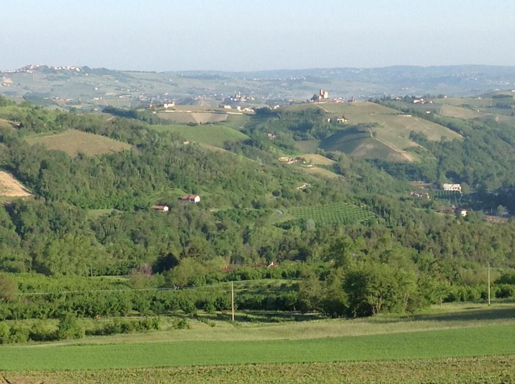 Locanda San Lorenzo Roddino Bagian luar foto