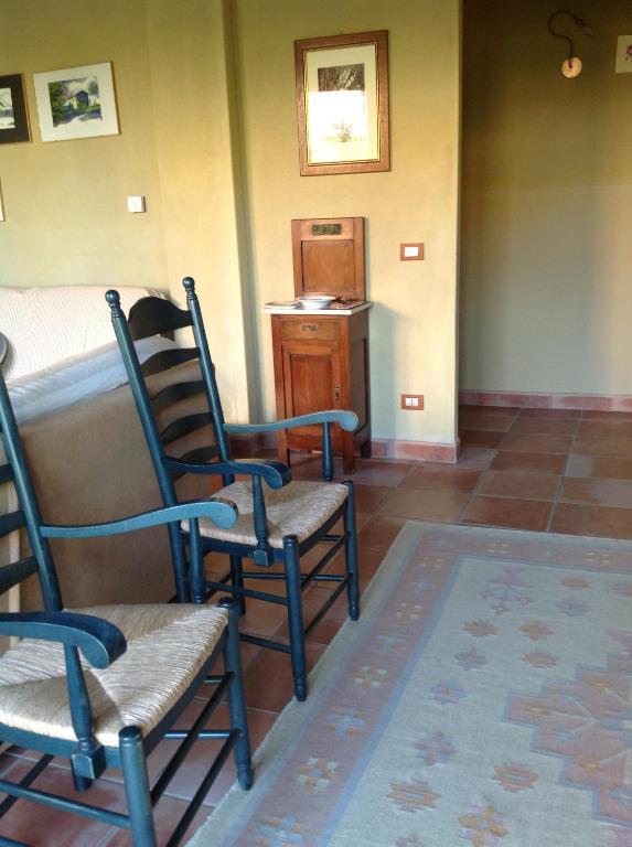 Locanda San Lorenzo Roddino Bagian luar foto
