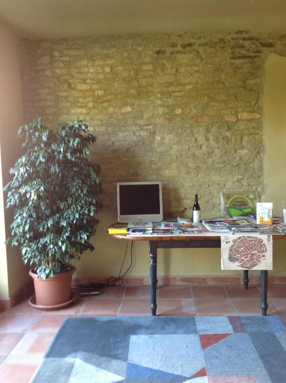 Locanda San Lorenzo Roddino Bagian luar foto