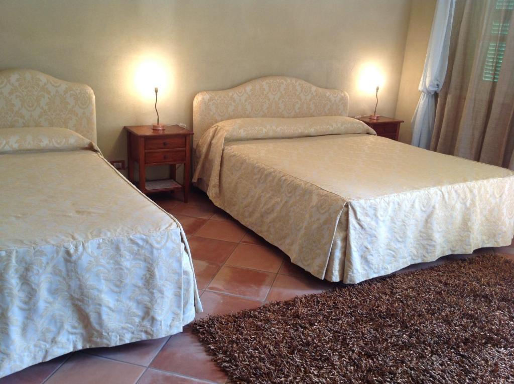 Locanda San Lorenzo Roddino Ruang foto